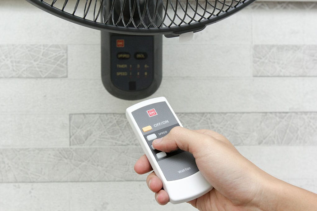 Điều khiển từ xa quạt treo tường KDK M40M